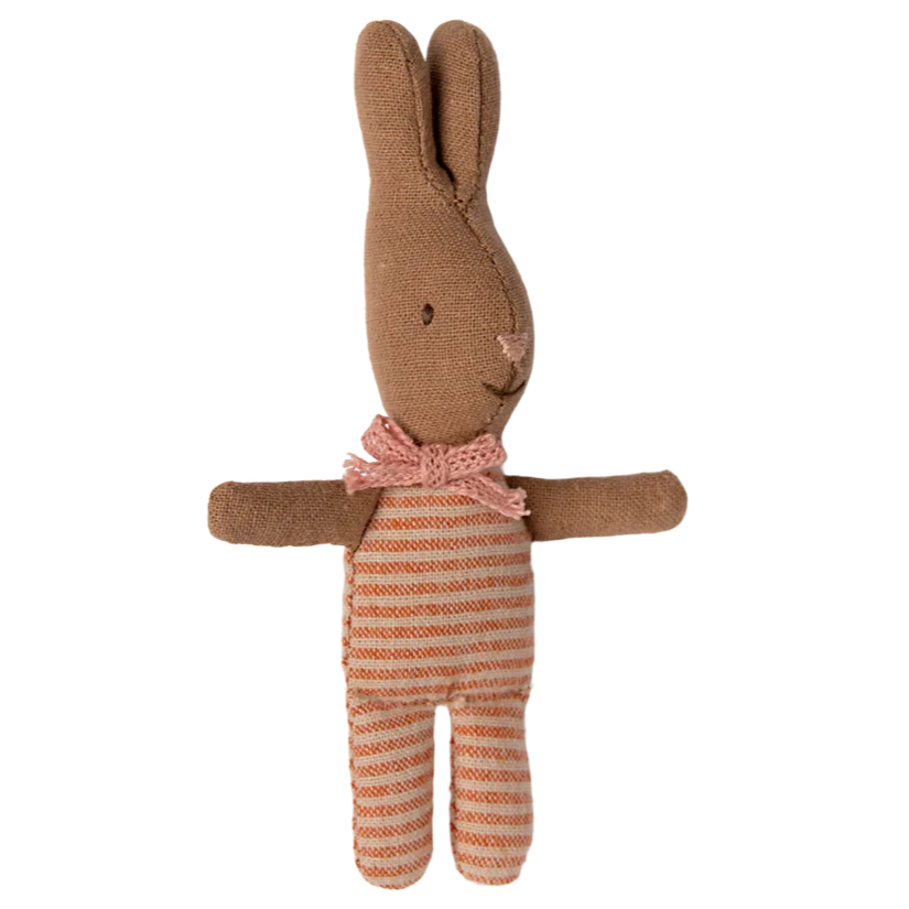 Maileg Maskotka Króliczek w czerwonym ubranku w paski 11 cm