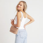 Joissy Mała torebka dla mamy crossbody Kenza blush beige