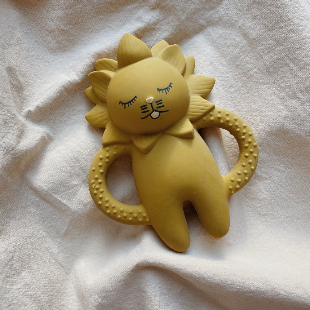Konges slojd Gryzak dla niemowlaka Lion Mustard