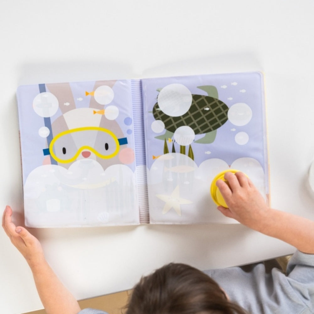 Taf Toys Magiczna Książeczka Wodna sensoryczna z pieczątką