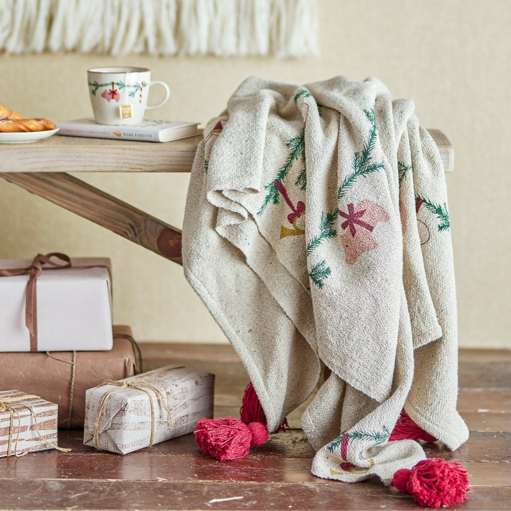 Bloomingville Kocyk świąteczny z frędzlami Yule Nature