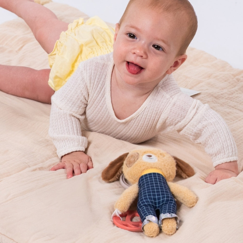 Taf Toys Przytulanka sensoryczna z gryzakiem Piesek Daniel