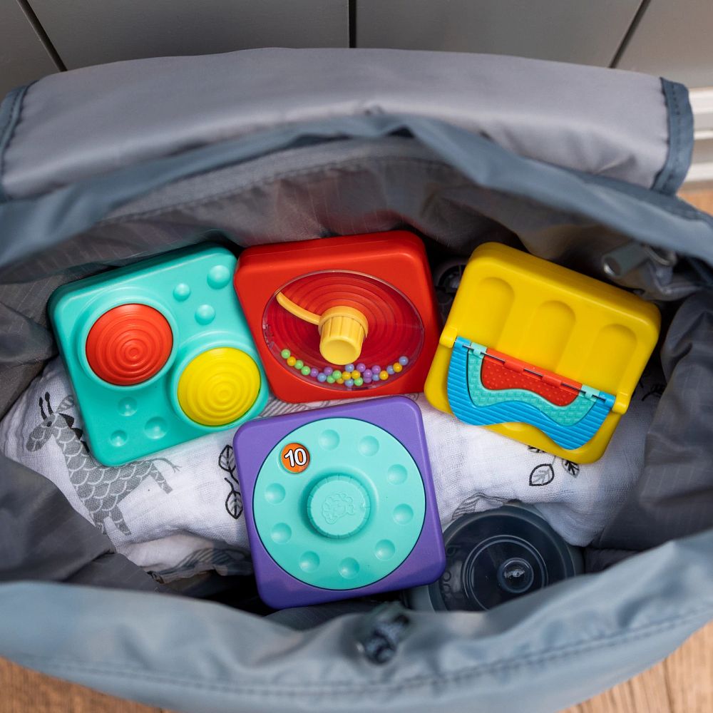 Fat Brain Toys PlayTab Sensoryczne Kwadraty. Zestaw 4 z Kołem Zębatym