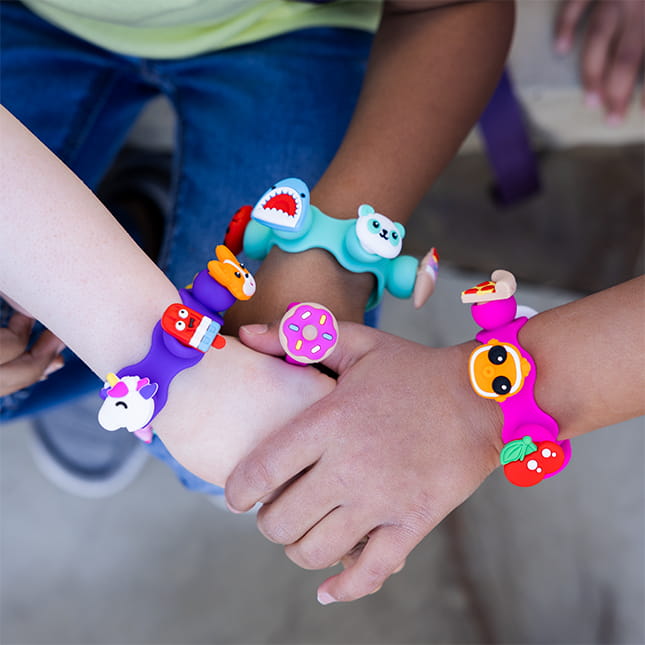 Fat Brain Toys Biżuteria Plip Charms Zestaw Różowy