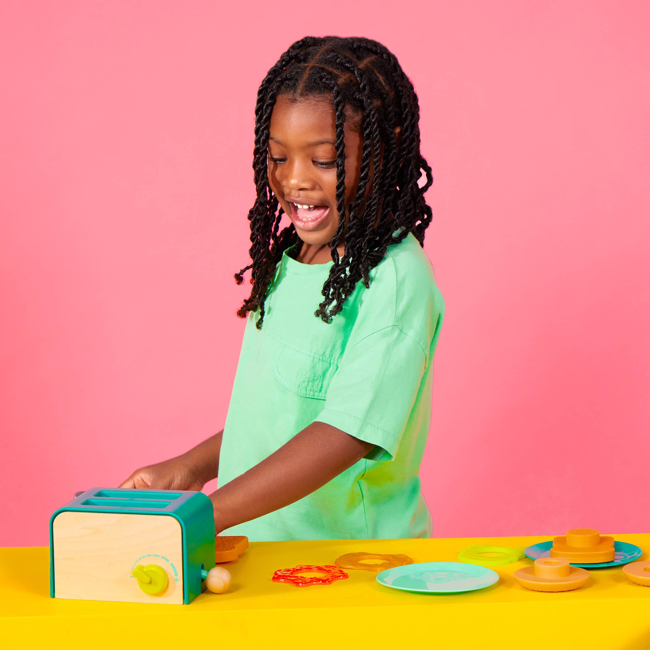 B.Toys Akcesoria do kuchni dla dzieci Mini Chef Breakfast Playset Toster i akcesoria śniadaniowe