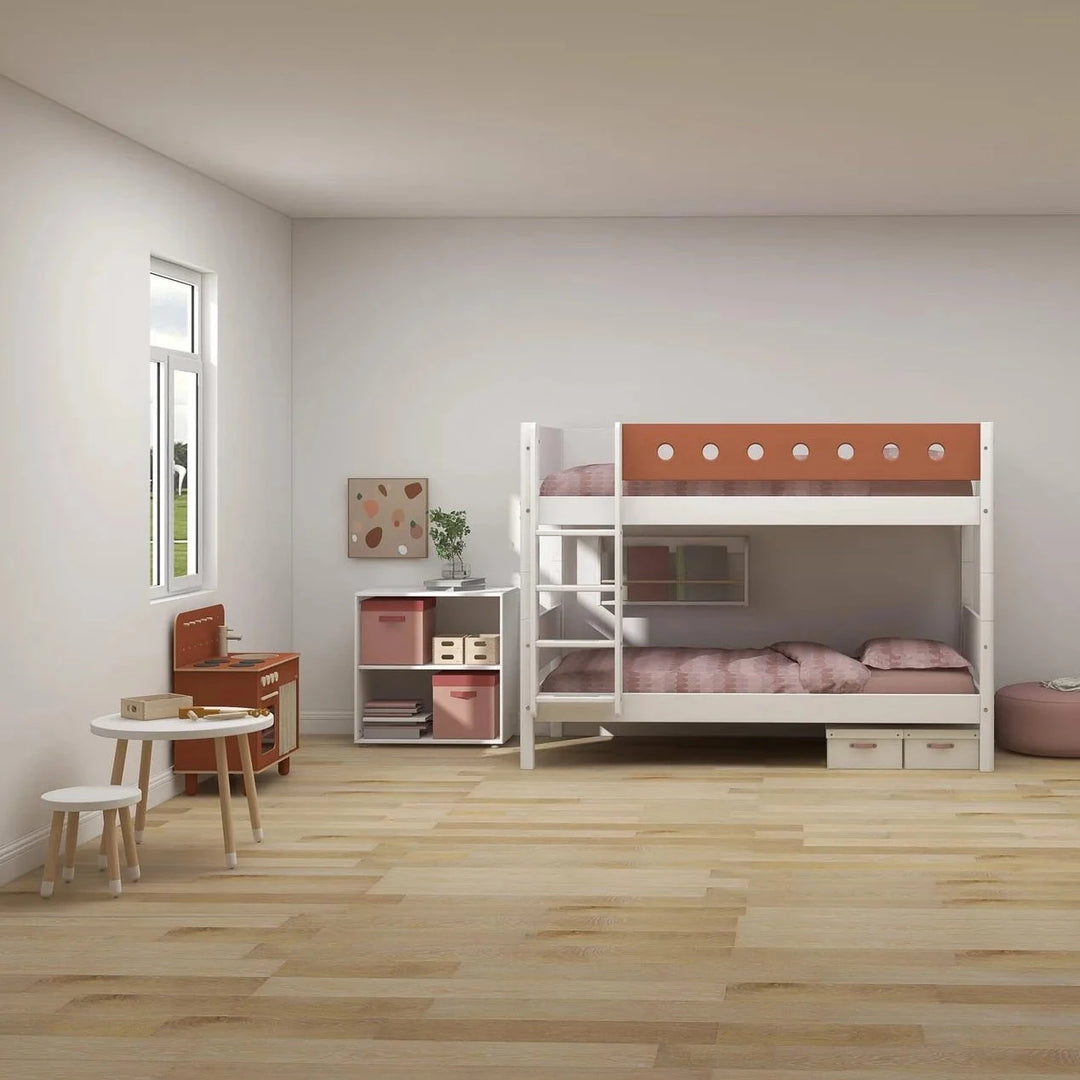 Flexa Łóżko dziecięce piętrowe z prostą drabinką z kolekcji White w kolorze White blush