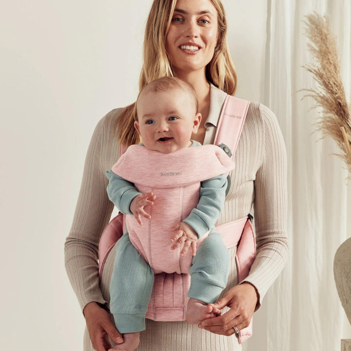 BABYBJORN nosidełko dla niemowlaka MINI 3D Jersey jasny róż