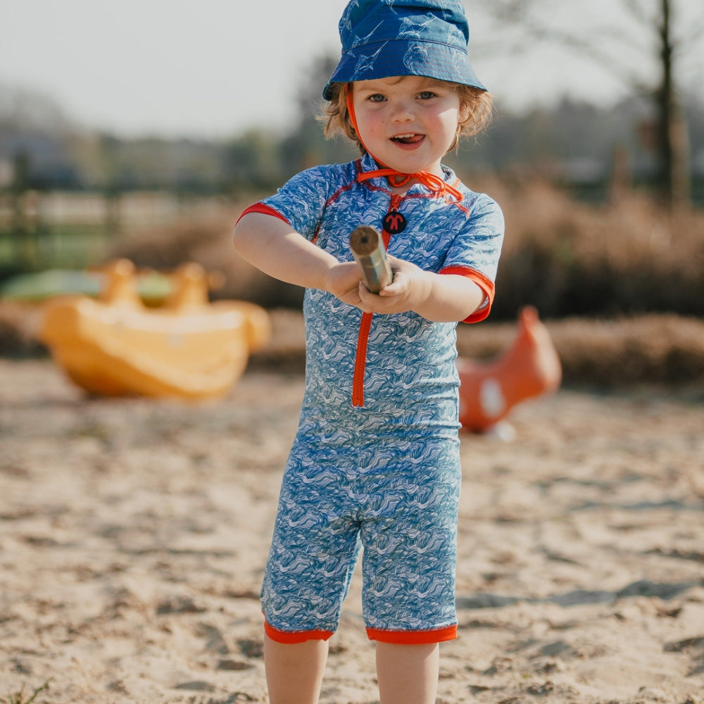 Ducksday Jednoczęściowy strój kąpielowy dla dziecka + bucket hat Straya rozmiar 86