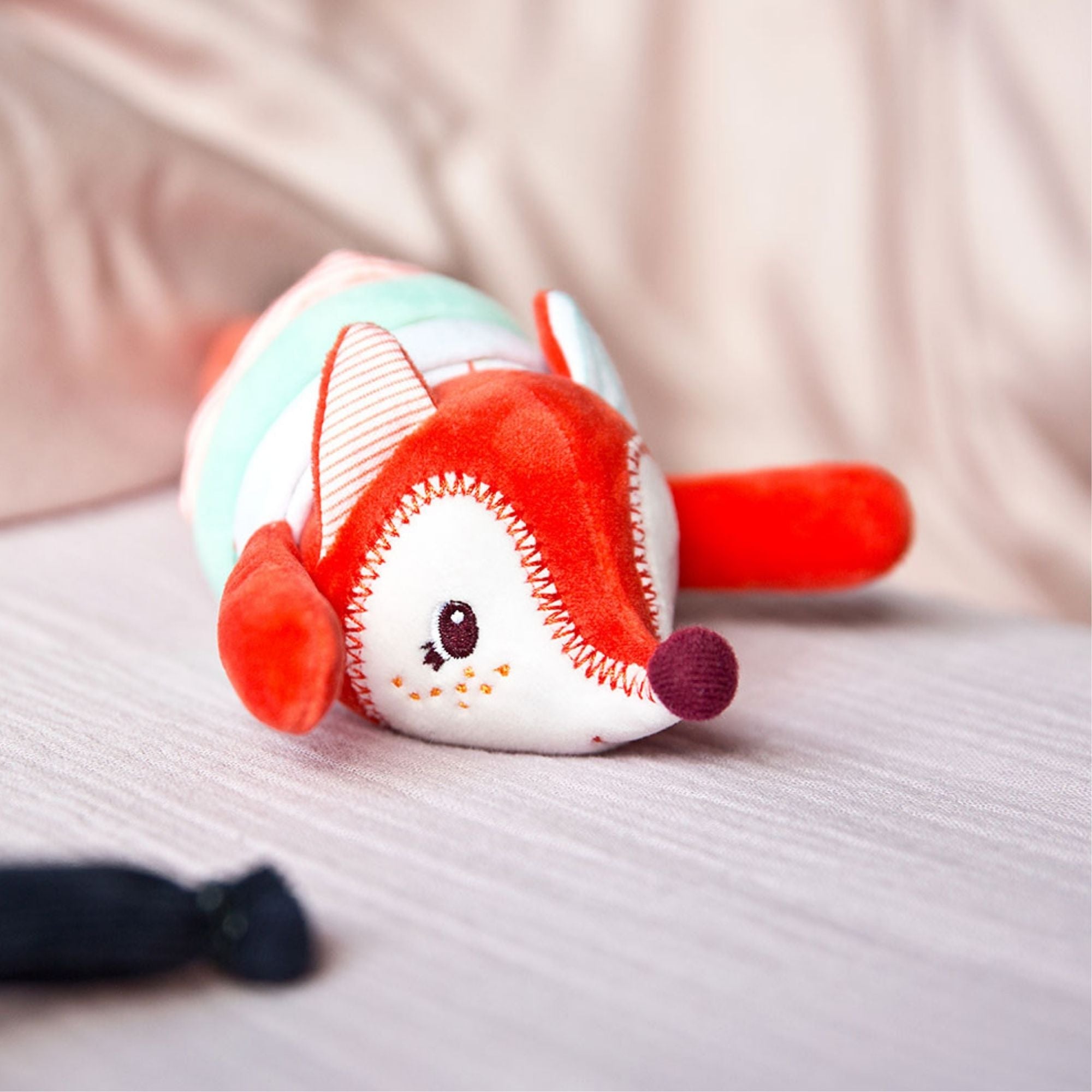 Lilliputiens Zawieszka do wózka Lisiczka Alice 6m+ - 4kidspoint.pl