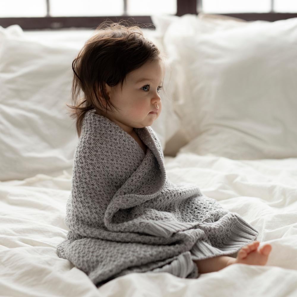 Memi Bambusowy kocyk light grey chain 80x100 cm