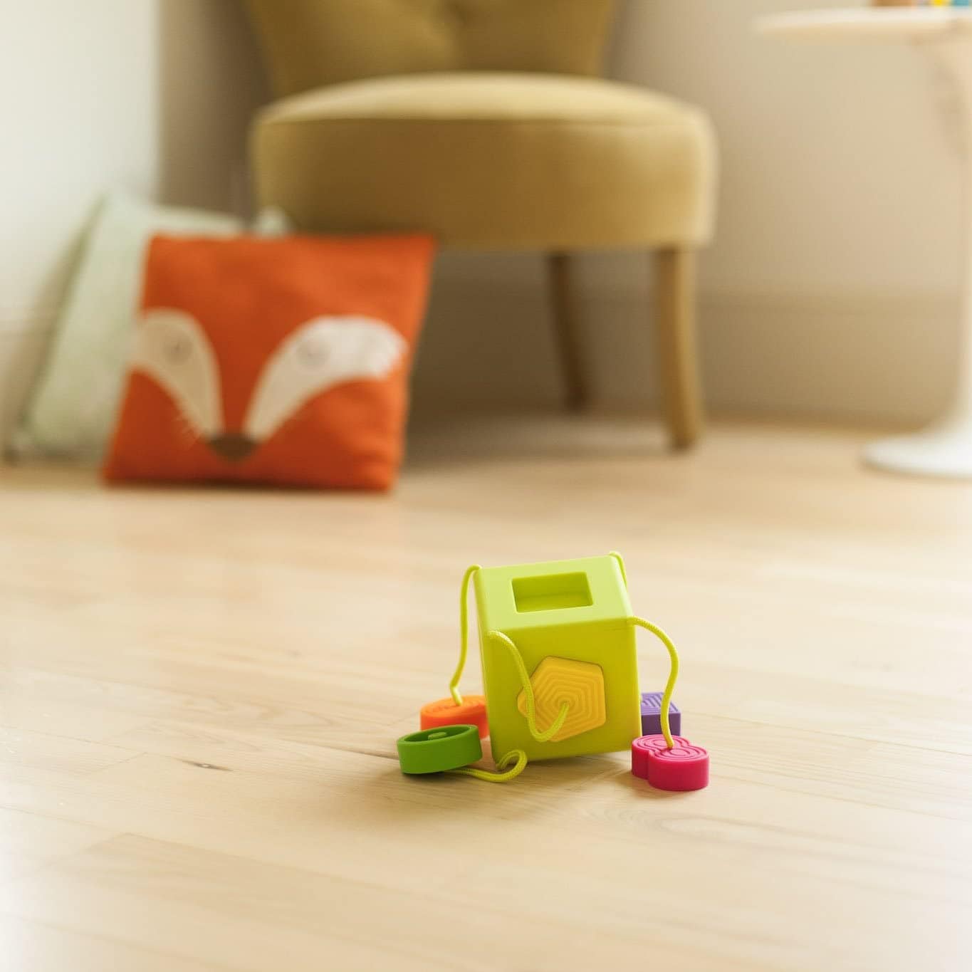 Fat Brain Toys Sorter Kostka Oombee Cube