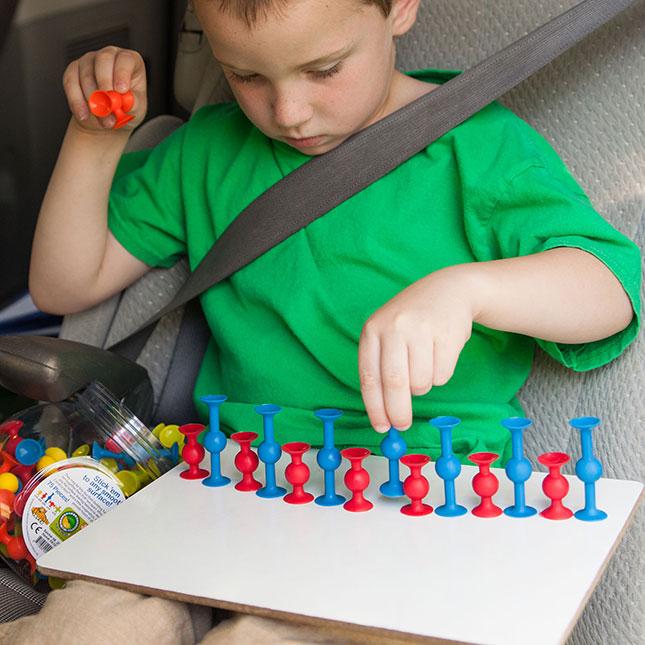 Fat Brain Toys Mini Przyssawki silikonowe 75 szt.