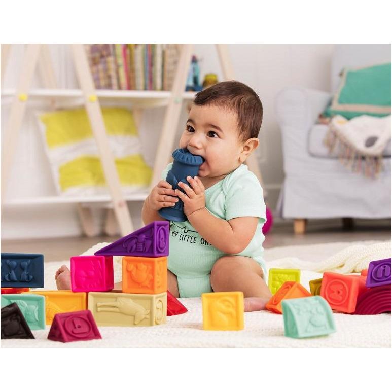 B.Toys Pierwsze miękkie klocki dla niemowląt 26 klocków - 4kidspoint.pl