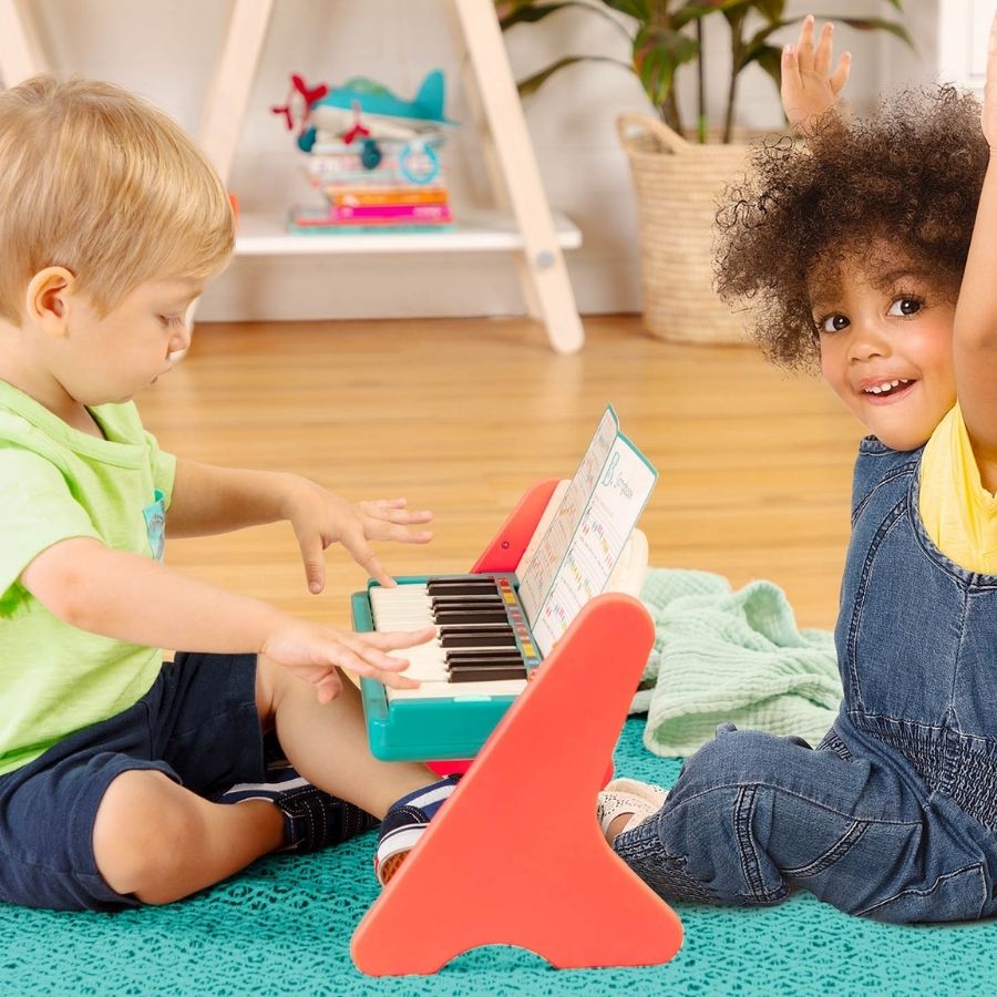 B.Toys Drewniane interaktywne pianino Mini Maestro