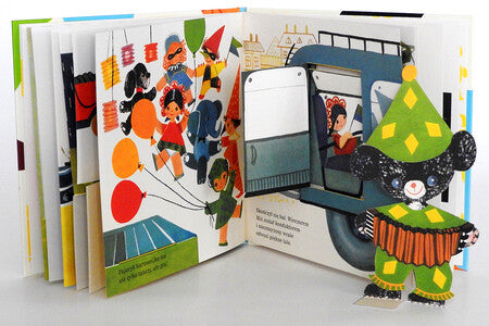 Wydawnictwo Dwie Siostry Książka dla dzieci Ubieramy Misia