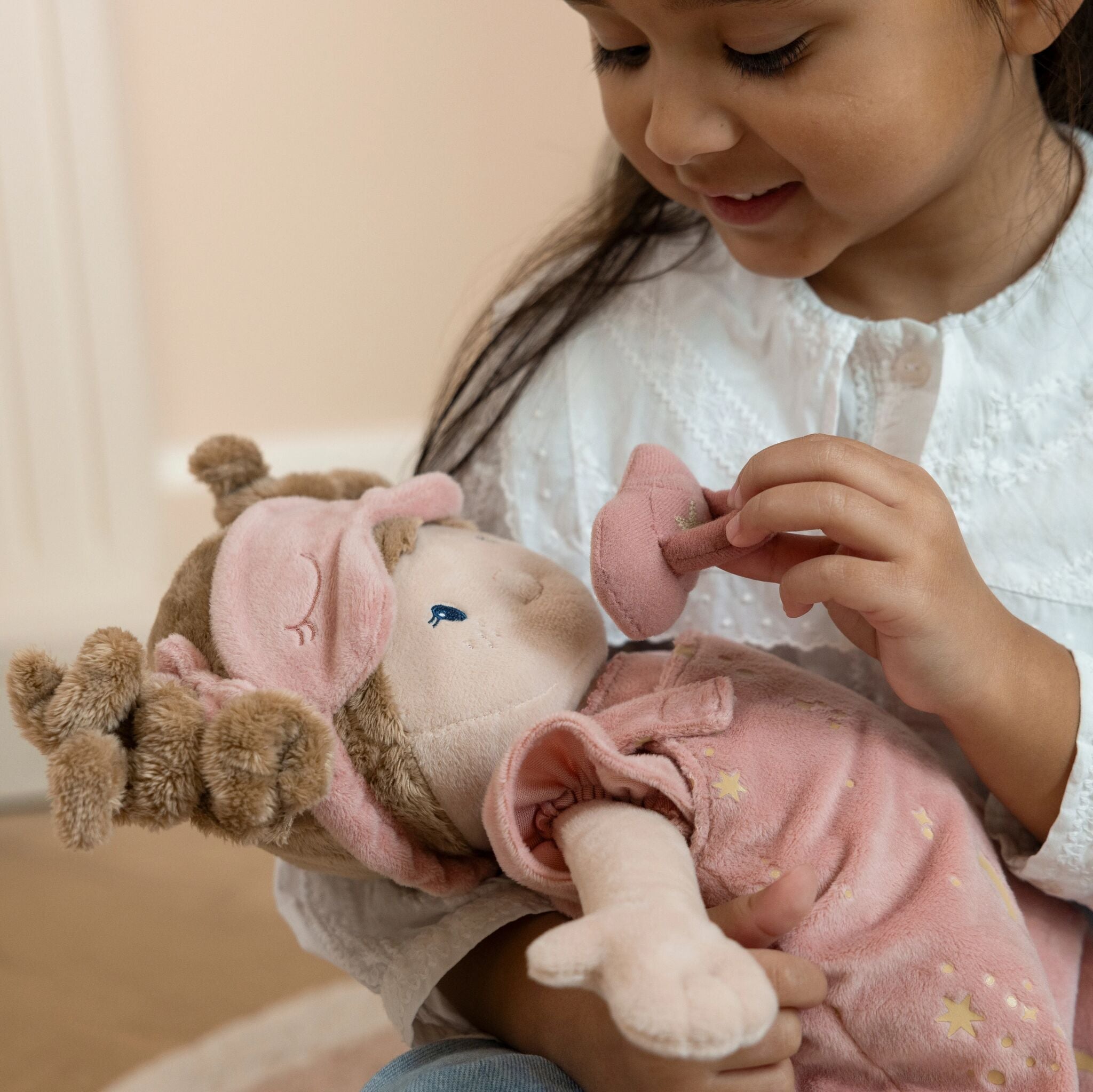 Little Dutch Miękka lalka Rosa w śpiworku z akcesoriami 40 cm