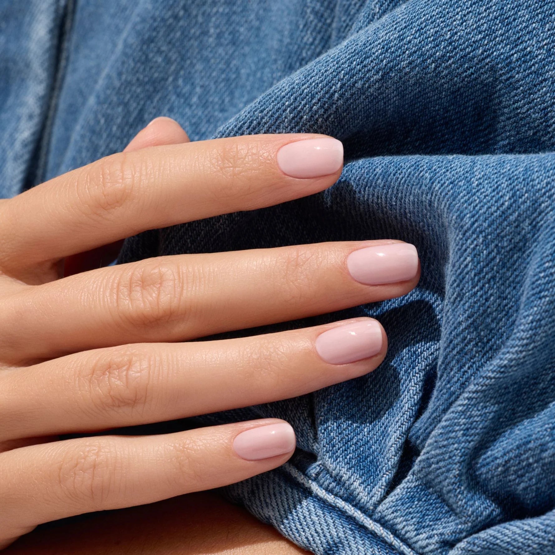 Manucurist Lakier do paznokci z serii Green™ Milky Pink