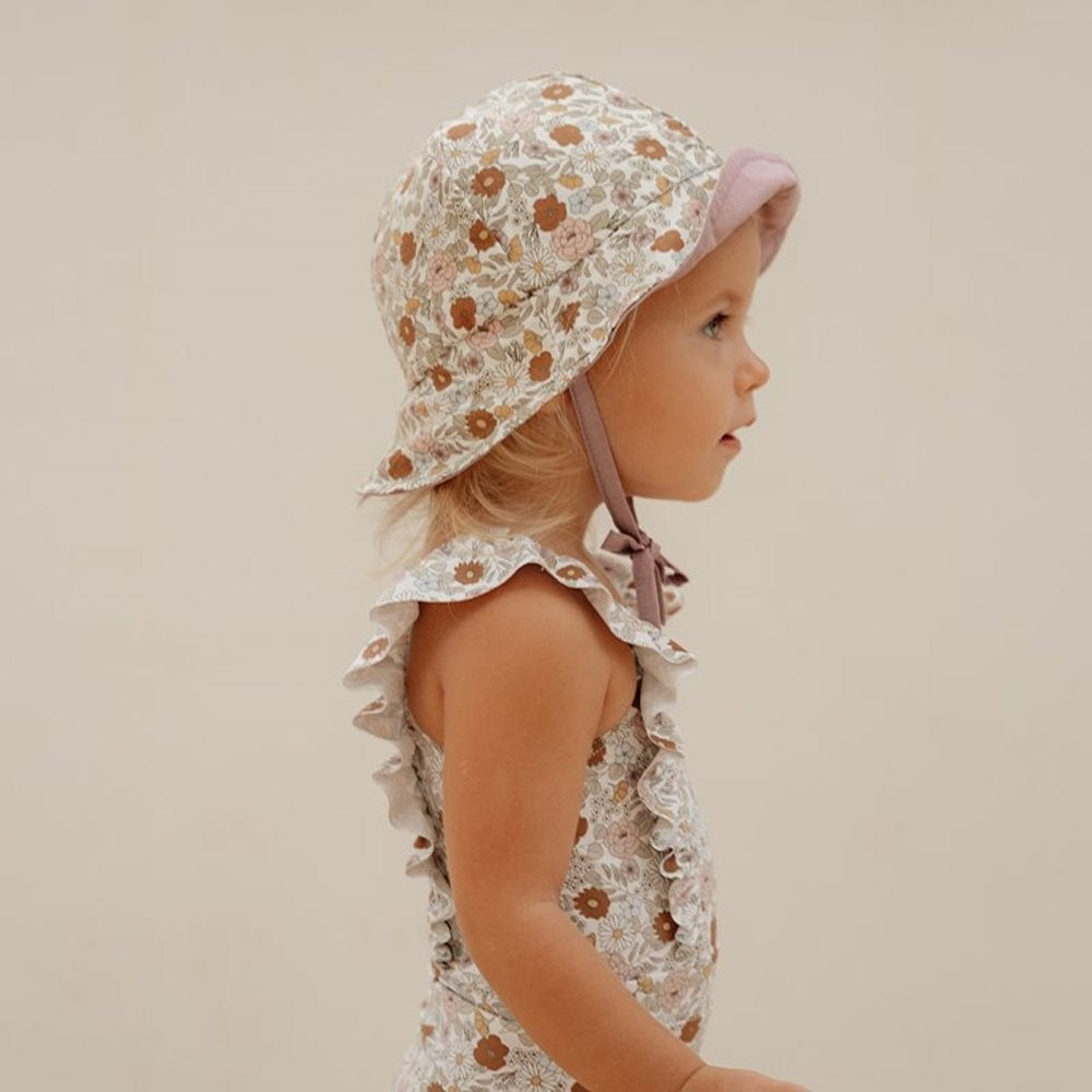 Little Dutch Dwustronny kapelusz przeciwsłoneczny dla dzieci Vintage Little Flowers rozmiar 2
