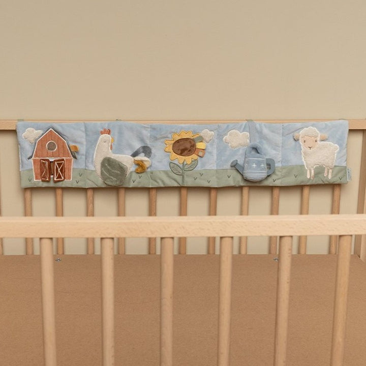 Little Dutch Książeczka sensoryczna dla niemowląt zawieszka do łóżeczka Little Farm