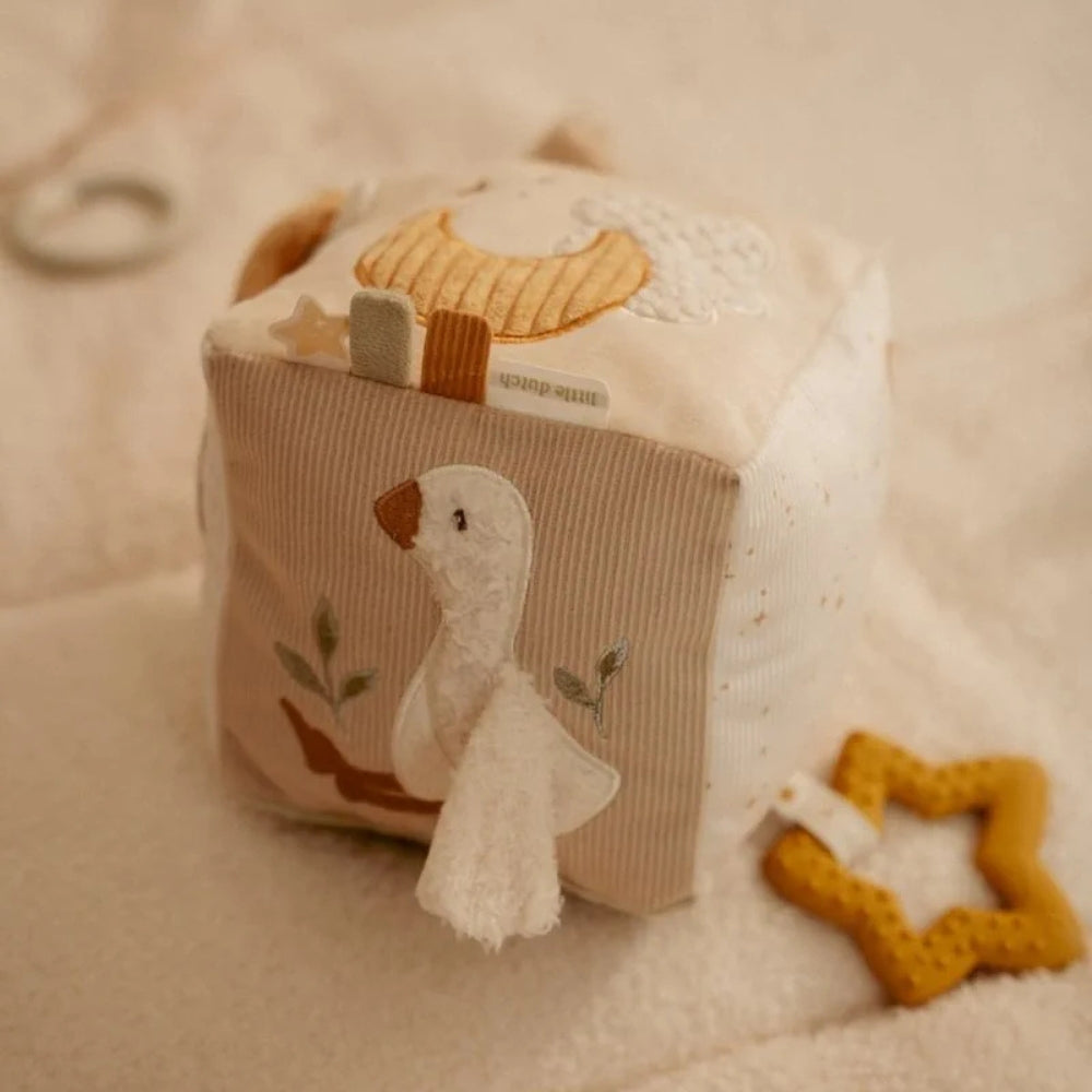 Little Dutch Kostka sensoryczna Newborn Naturals