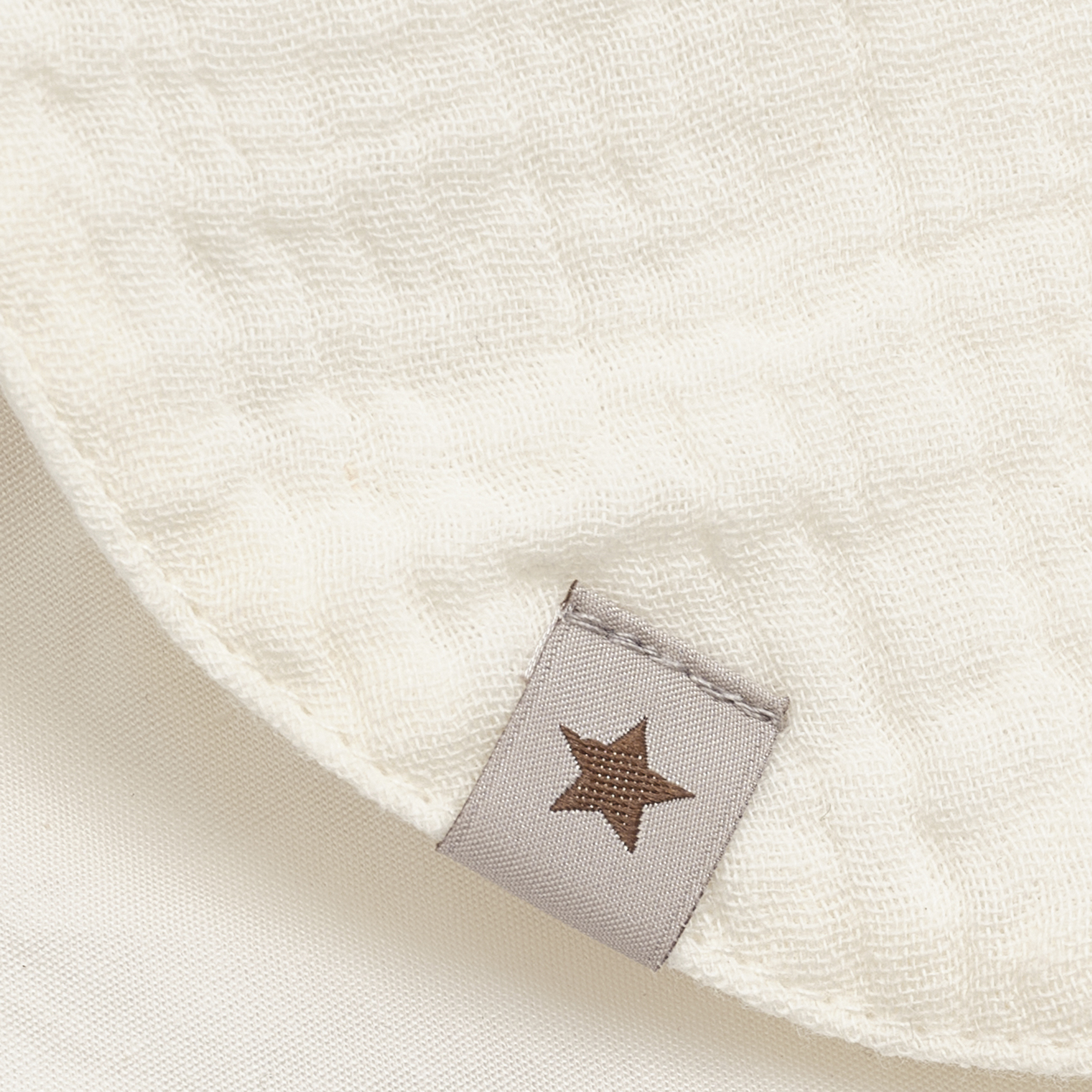 Huttelihut Czapka niemowlęca letnia z bawełny muślinowej Bear Ears Antique White