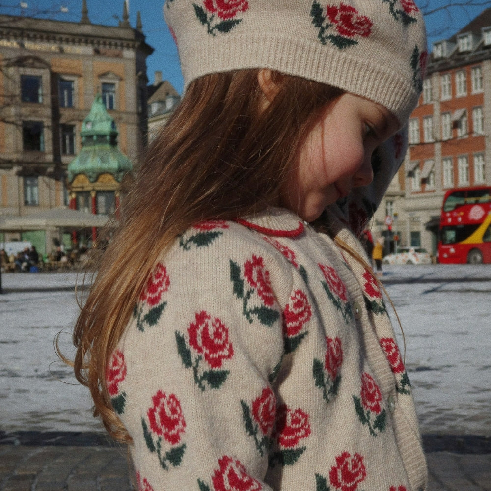 Konges Slojd Sweterek dziecięcy wełniany z kołnierzykiem Belou Knit Rose