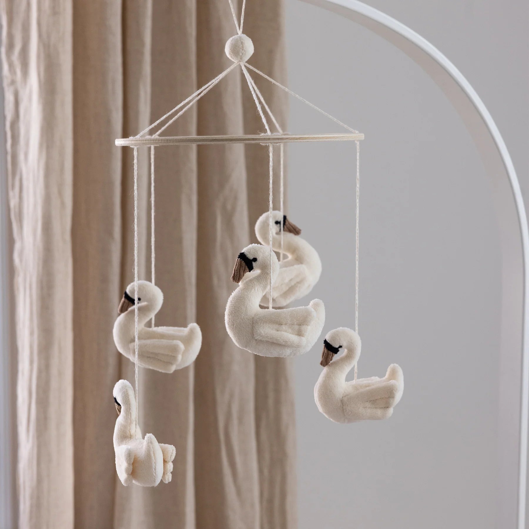 Sebra Karuzelka do łóżeczka Łabędzie