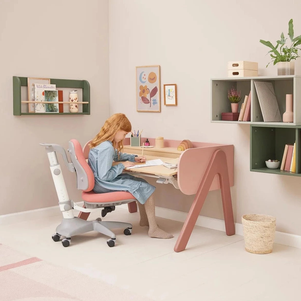 Flexa Ergonomiczne krzesło rosnące z dzieckiem Verto Misty Rose
