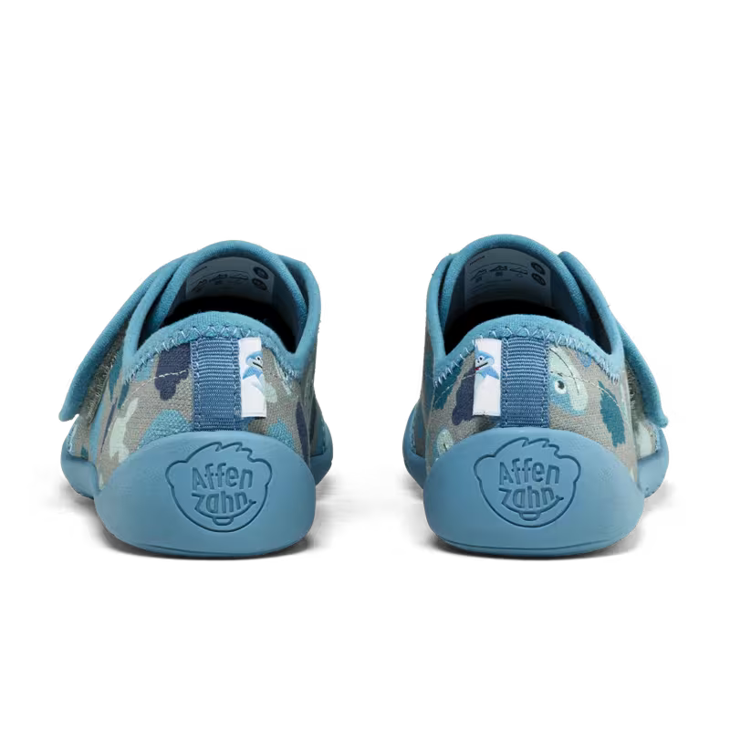 Affenzahn Kapcie dziecięce do przedszkola bawełniane Movy Shark