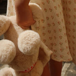 Konges Slojd Przytulanka piesek w torebce Aiko Vienna