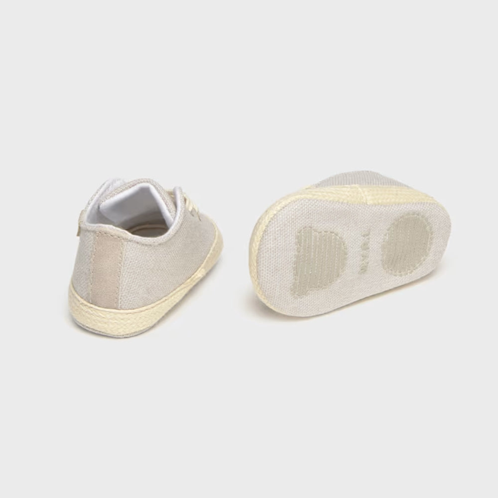 Mayoral Buty niechodki dla noworodka ze sznurowadłami Topo