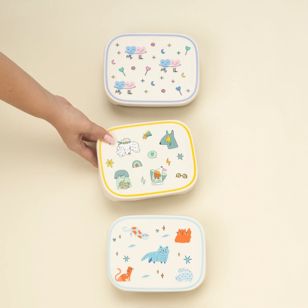 The Cotton Cloud Lunchbox dziecięcy ze stali nierdzewnej z wyjmowanymi przegrodami Funky Dogs