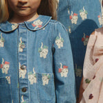 Konges Slojd Kurtka dżinsowa dla dziewczynki z kołnierzykiem Magot Bow Kitty