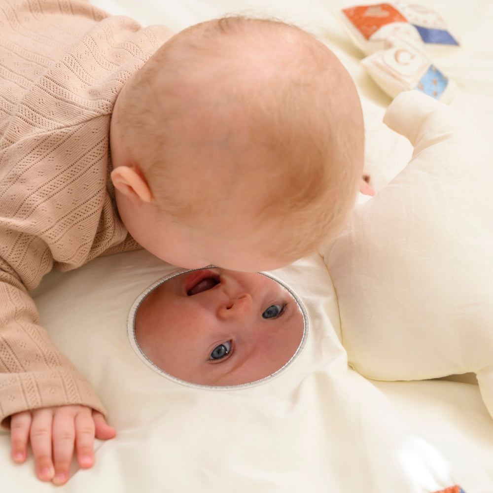 Cam Cam Copenhagen Mata dla niemowlaka aktywizująca Vintage Toys