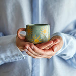 Bloomingville Kubek z kamionki mały Nini