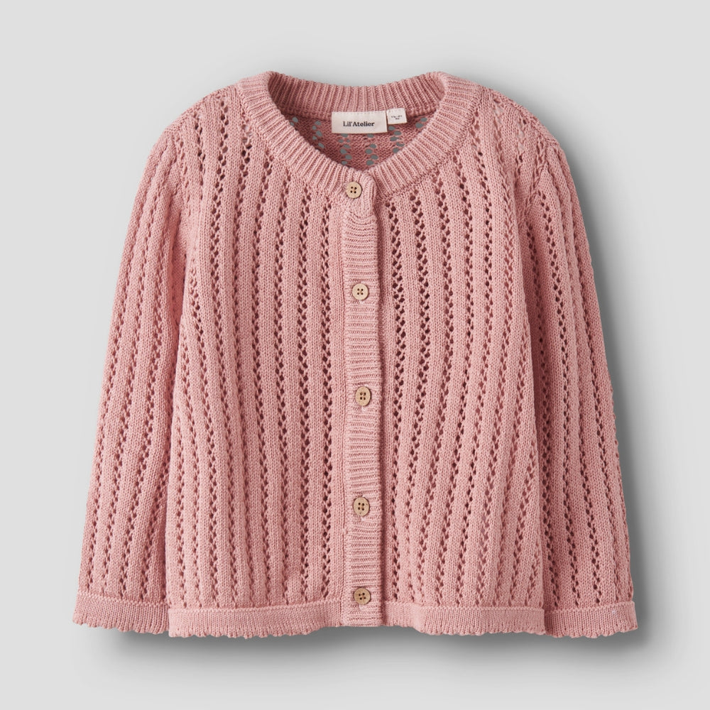 Lil’ Atelier Sweterek dziergany dla dziewczynki Misty Rose NMFFABIOLA
