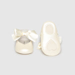 Mayoral Buty niechodki dla dziewczynki balerinki wizytowe z kokardką Ecru