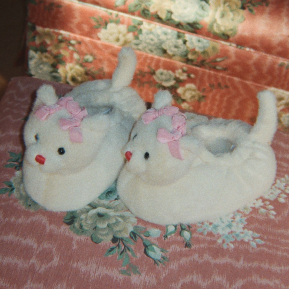 Konges Slojd Kapcie dziecięce Kitty Off White