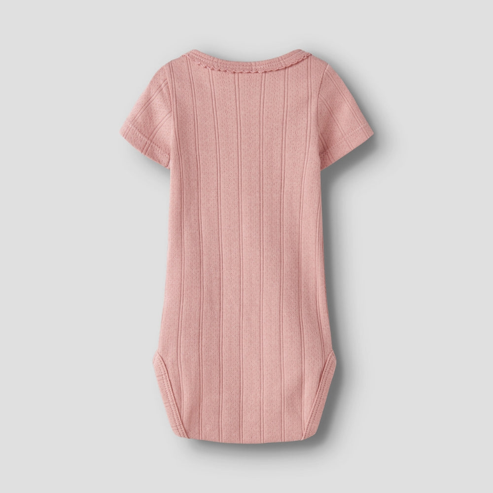 Lil’ Atelier Body niemowlęce dla dziewczynki slim Misty Rose NBFFALINA