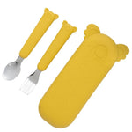 The Cotton Cloud Sztućce dziecięce w etui Zoe the Koala w kolorze Mustard