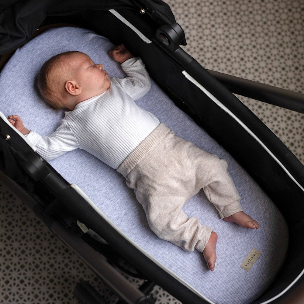 Yarnami by Poofi Prześcieradło do wózka 35x75cm Melanżowy szary