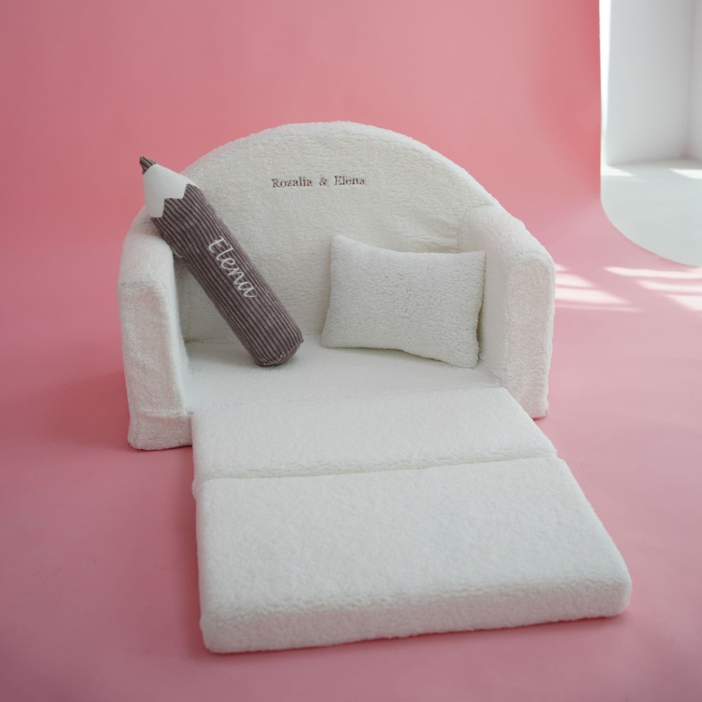 Muzpony Futrzana rozkładana mini sofa dziecięca Biała