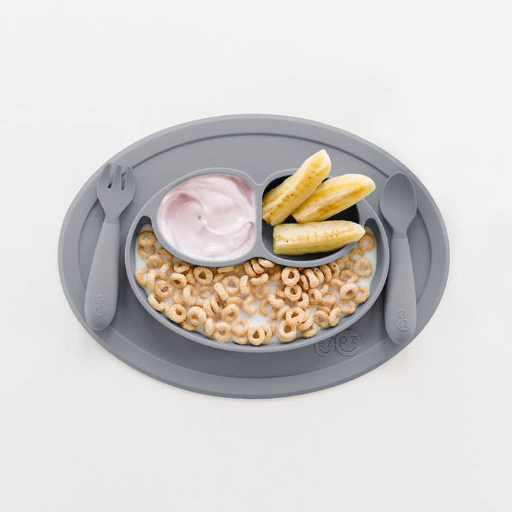 EZPZ Silikonowe Naczynia dla dzieci Mini Feeding Set Ciemny szary
