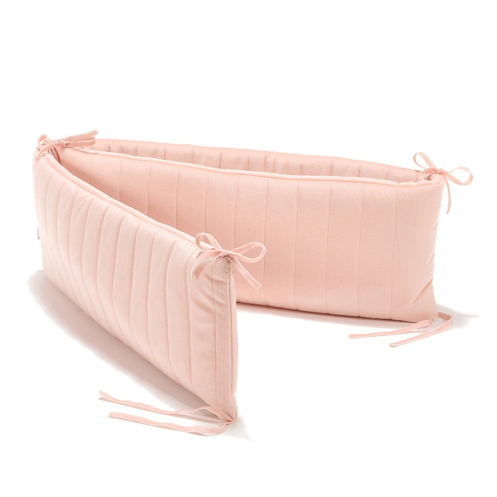 La Millou Ochraniacz do łóżeczka Velvet POWDER PINK M