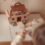 Mrs Ertha Drewniana łódź na kółkach Buddy Boat Noah's Ark Boat Wooden Puzzle