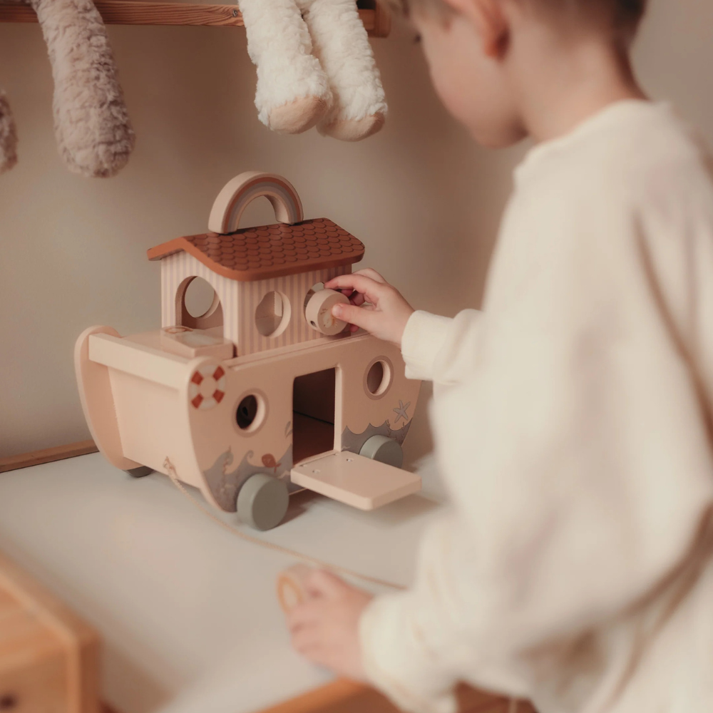 Mrs Ertha Drewniana łódź na kółkach Buddy Boat Noah's Ark Boat Wooden Puzzle