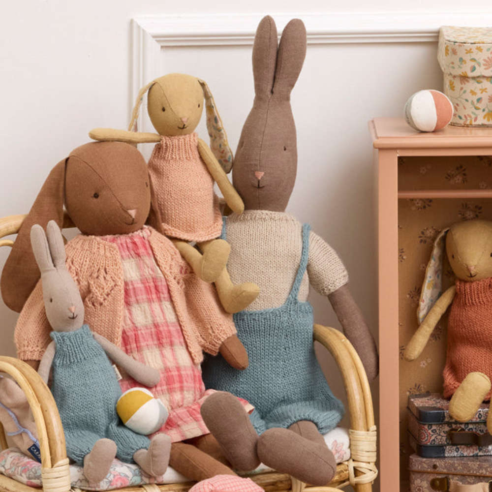 Maileg Królik w dzianinowej koszulce i ogrodniczkach Size 5 classic