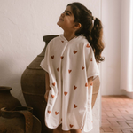 Mrs Ertha Ponczo dla dzieci Blush Tiny Hearts