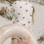 Mrs Ertha Ponczo dla dzieci Blush Tiny Hearts