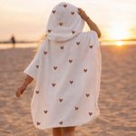 Mrs Ertha Ponczo dla dzieci Blush Tiny Hearts